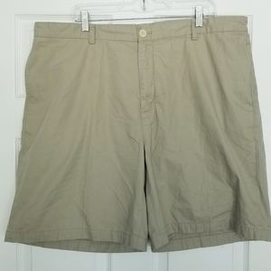 Vineyard Vines mens khaki shorts